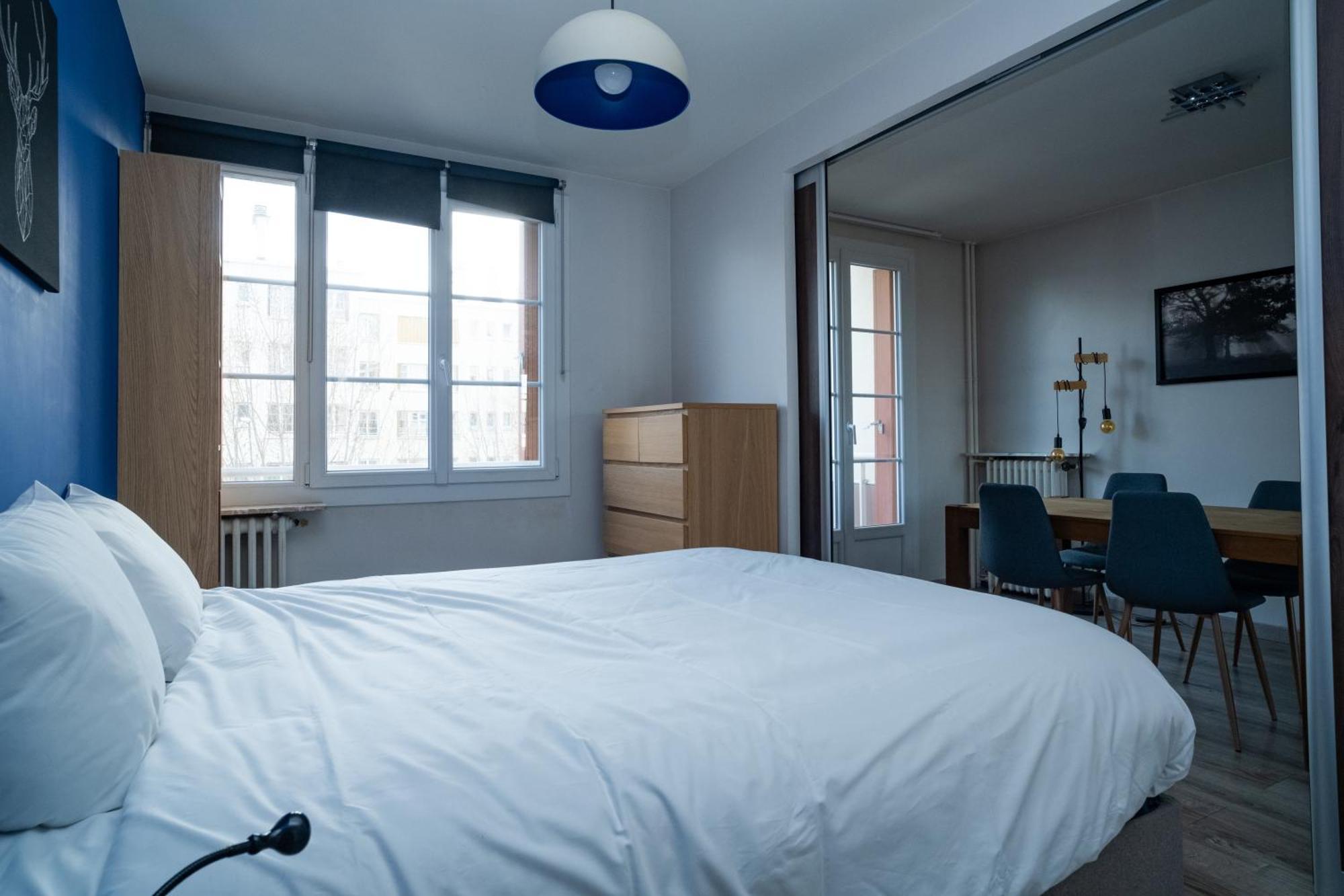 Joli T2 Proche Du Metro Avec Vue Tour Eiffel Apartment Issy-les-Moulineaux Ngoại thất bức ảnh