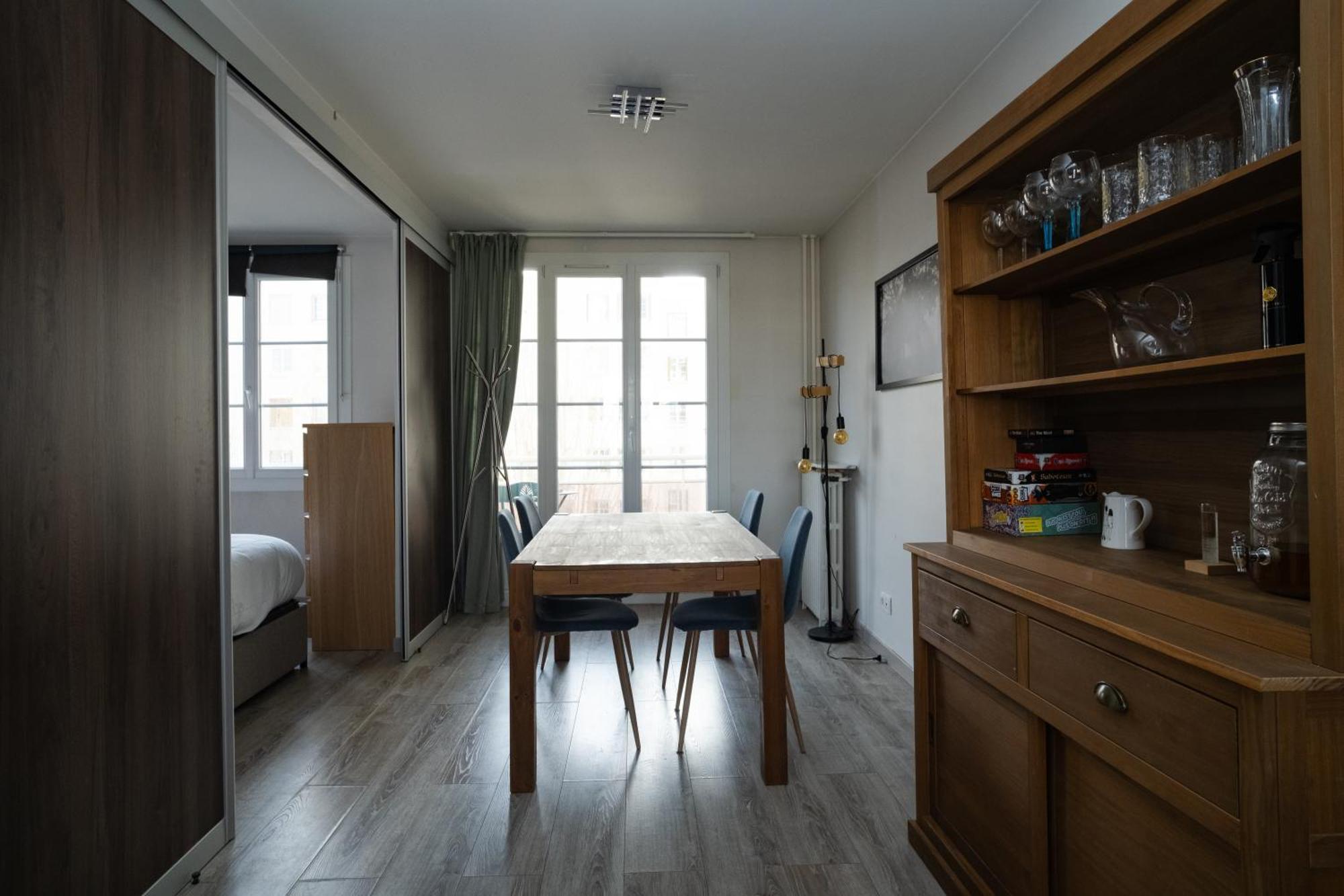 Joli T2 Proche Du Metro Avec Vue Tour Eiffel Apartment Issy-les-Moulineaux Ngoại thất bức ảnh